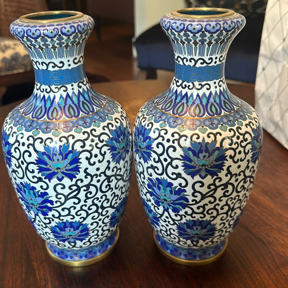 Cloisonné vases Pair